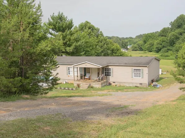 3234 Rauschenberg Rd, Dalton, GA 30721
