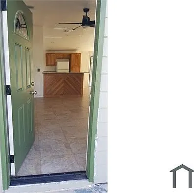 3 bed, 952 sqft, $1,950 — Photo 2