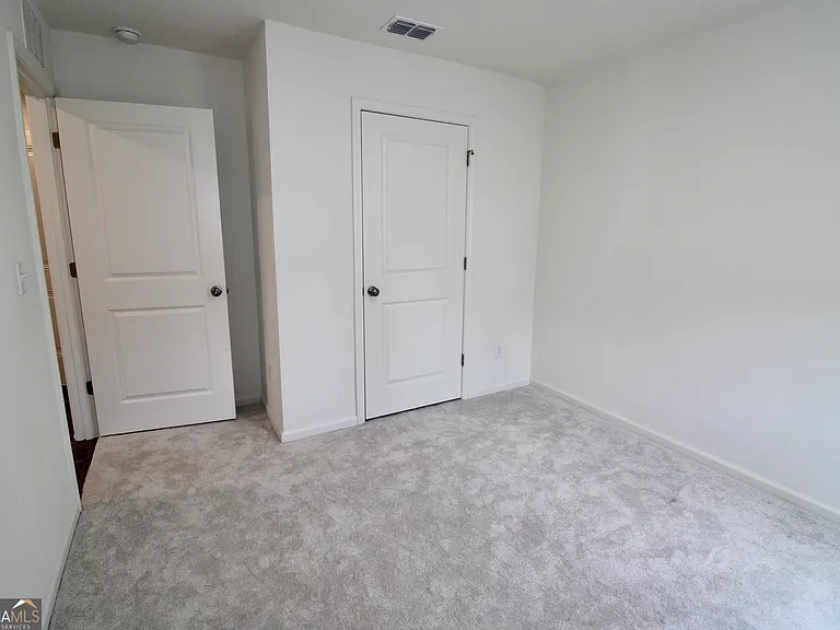 205 Landing Blvd — Photo 17