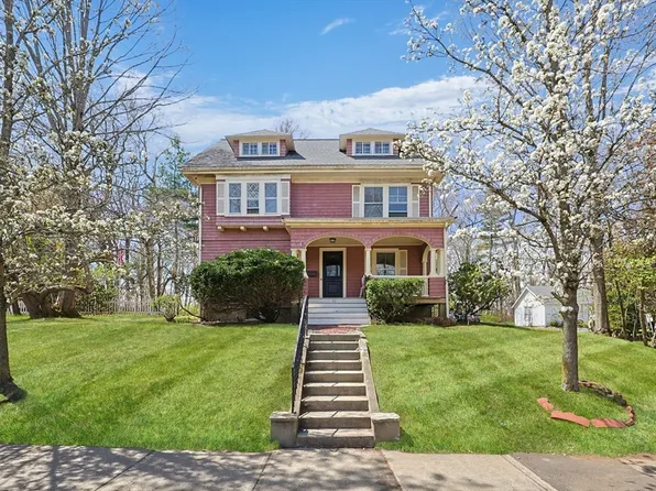 92 Dennison Ave, Framingham, MA 01702