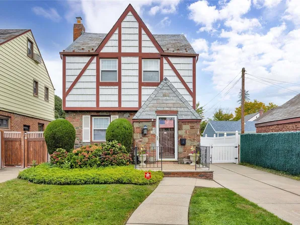 86-35 249th Street, Bellerose, NY 11426