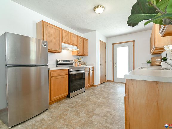 4th image of 2447 NW 44th St