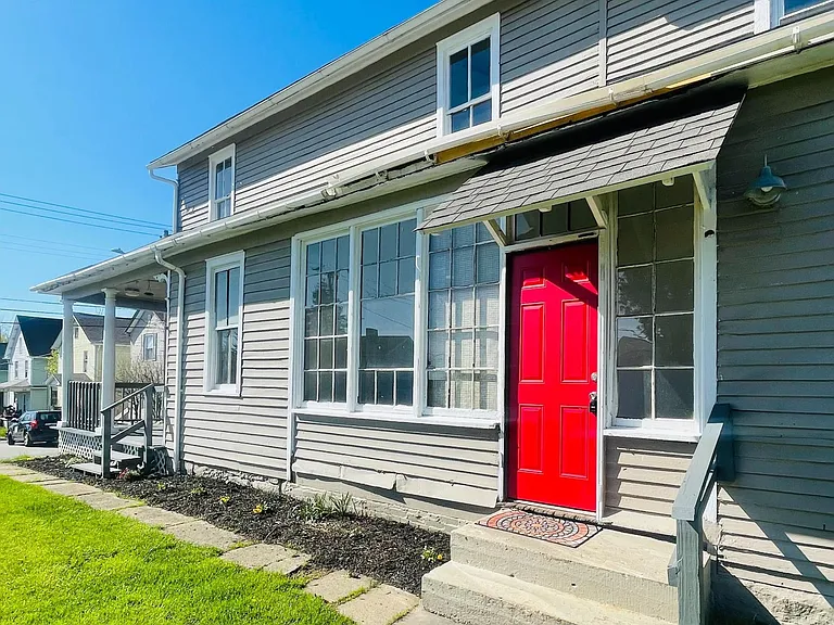 115 S Ray St — Photo 1