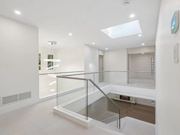3980 Cartier St, Vancouver, BC V6H 3C8