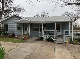 429 NE 35th St, Grand Prairie, TX 75050
