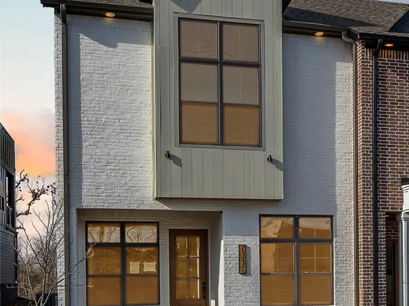 1037 A St, Bentonville, AR 72712