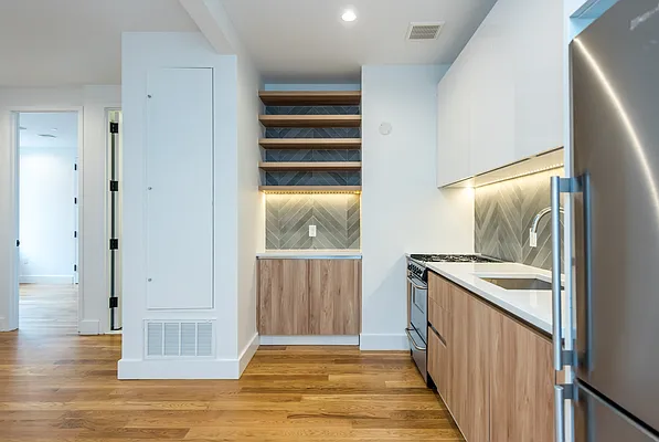 Rented by Nooklyn NYC LLC | media 24