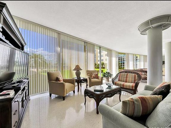 4th image of 1224 S Peninsula Dr APT 609