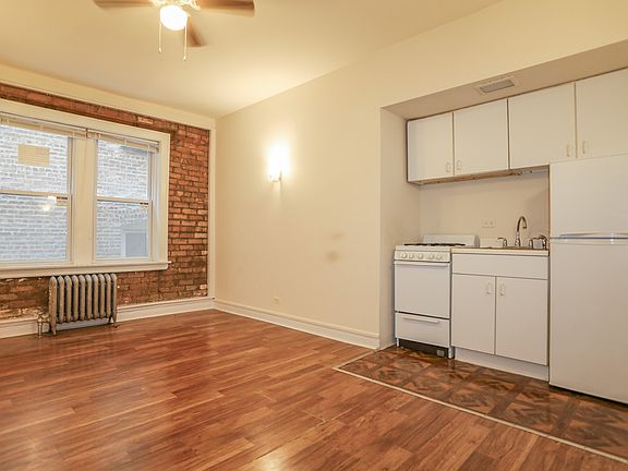 3rd image of 6913 N Lakewood Ave #403