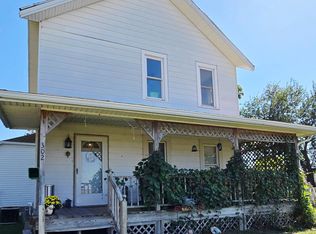 302 West St, North Henderson, IL 61466