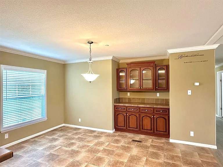 831 Country Club Rd — Photo 17