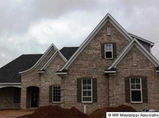 733 S Robertson Way, Hernando, MS 38632