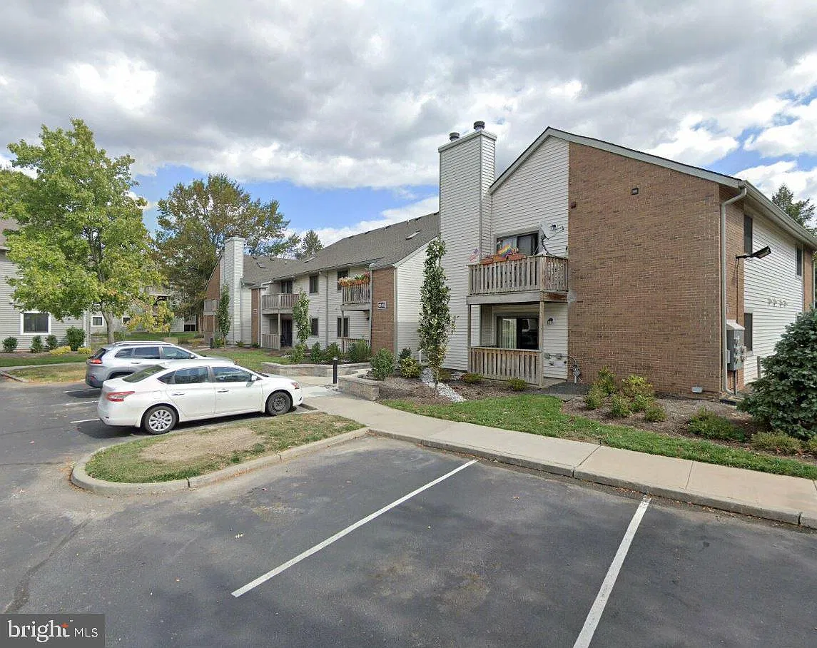 1 bed, 1.0 bath, 667 sqft, $1,800 — Photo 1