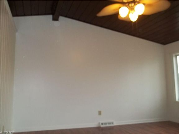 3rd image of 793 Georgetown Ave