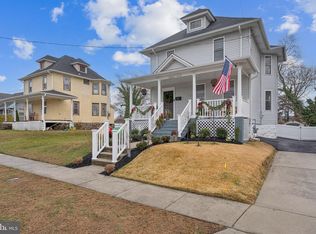 28 W Haddon Ave, Oaklyn, NJ 08107