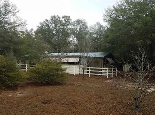 5286 Eaton Dr, Milton, FL 32583