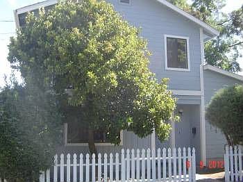 2nd image of 830 20th St
