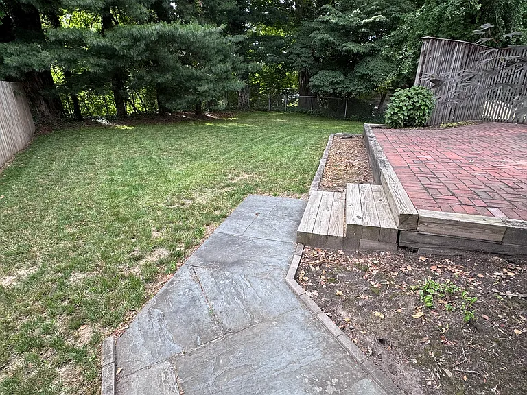 1253 Fairport Rd — Photo 34