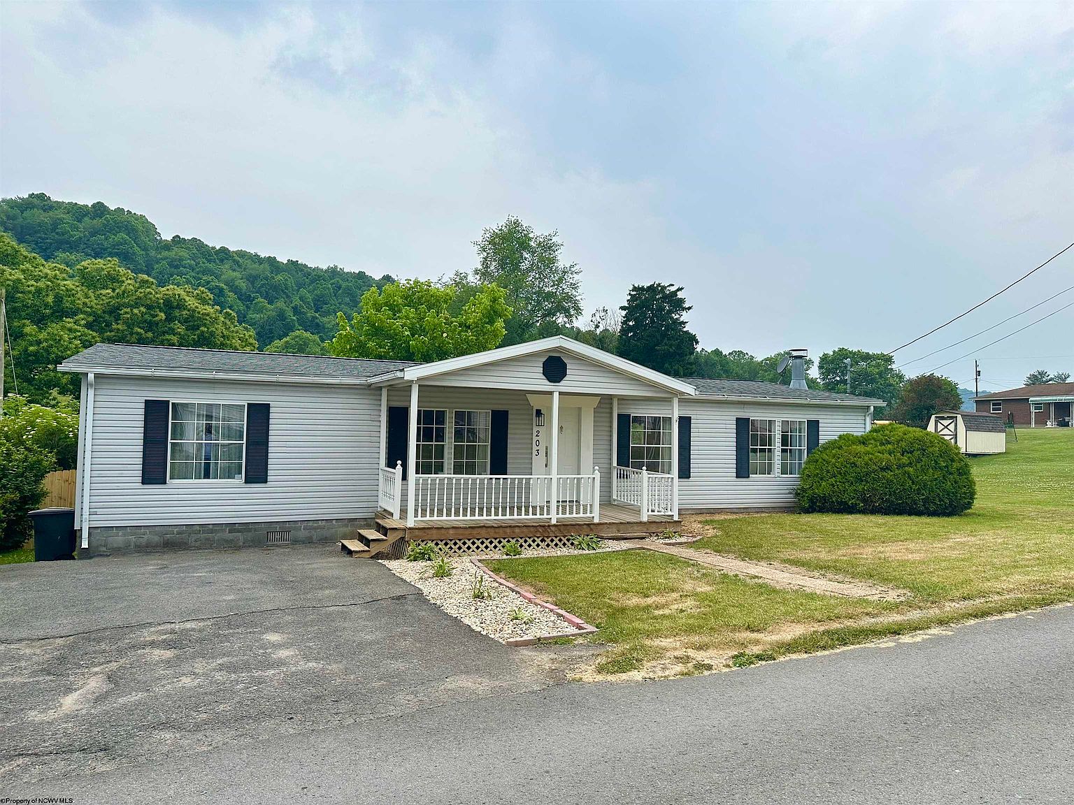 203 Valentine St, Rivesville, WV 26588 Zillow
