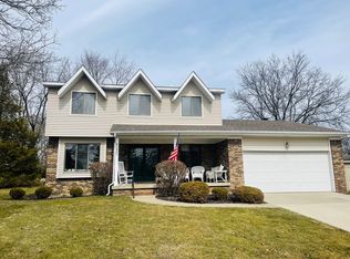 1227 Bush Creek Dr, Grand Blanc, MI