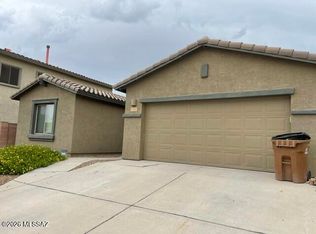 8152 N Wayward Star Dr, Tucson, AZ 85743