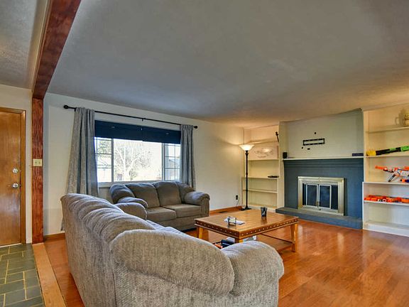 4th image of 3408 S Fountaincrest Dr