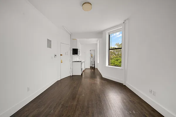 Rented by Canvas Property Group (Manual) | media 12