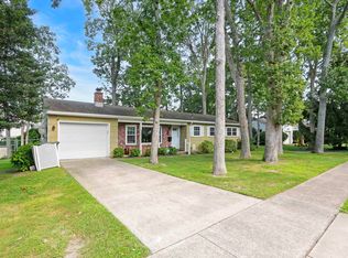 19 Holly Hills Dr, Somers Point, NJ 08244