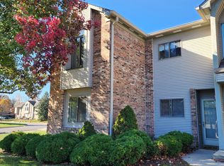 42722 Lilley Pointe Dr, Canton, MI 48187