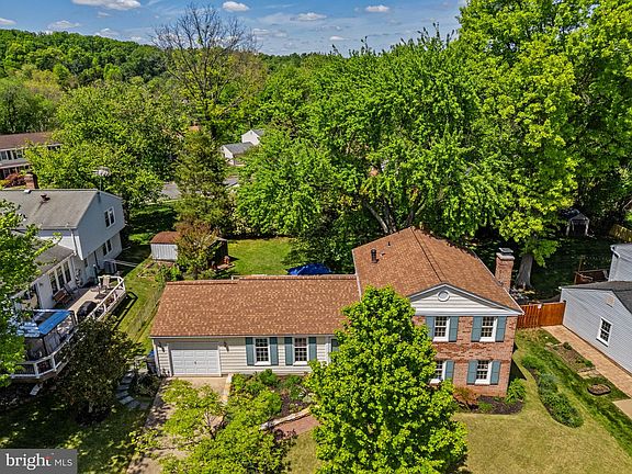 2nd image of 1119 Bradfield Dr SW