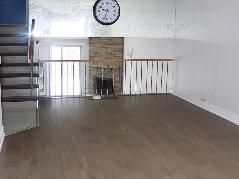 122 Copperwood Sq — Photo 13