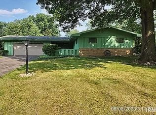 60980 Coachman Dr, South Bend, IN 46614