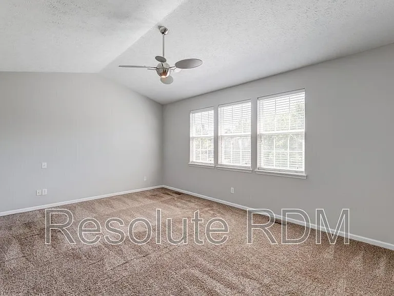 8262 Plumwood Ln — Photo 31
