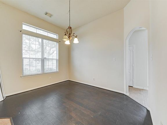5th image of 5223 Manorfield Dr