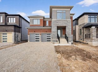 32 Legacy Cir, Wasaga Beach, ON L9Z 0L8