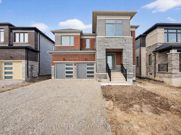 32 Legacy Cir, Wasaga Beach, ON L9Z 0L8
