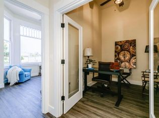 607 E Main St APT 201, Cottage Grove, OR 97424