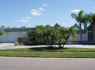 20 Arbor Ln, Oldsmar, FL 34677