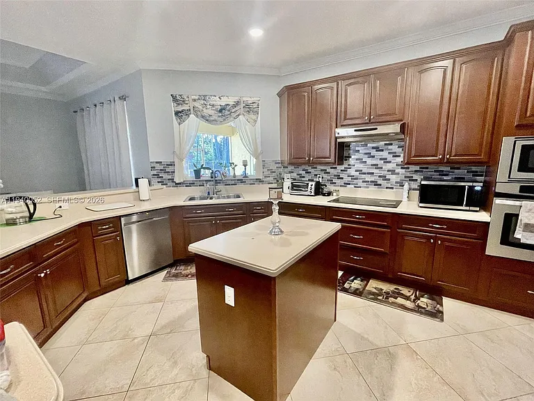 12841 Country Glen Dr — Photo 3