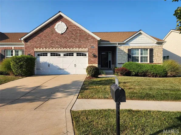 1816 Mill Ridge Ct, Saint Louis, MO 63146