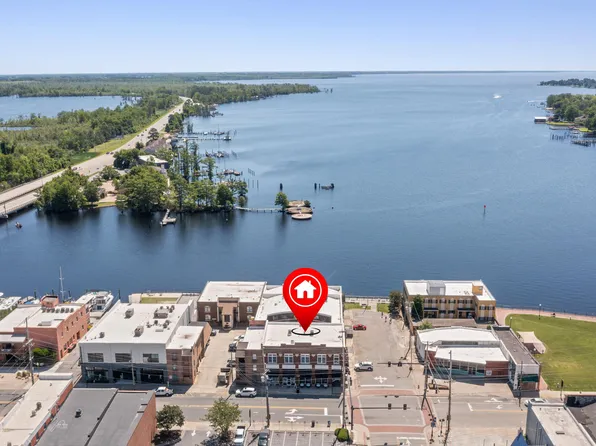 700 205 E Main Street, Elizabeth City, NC 27909