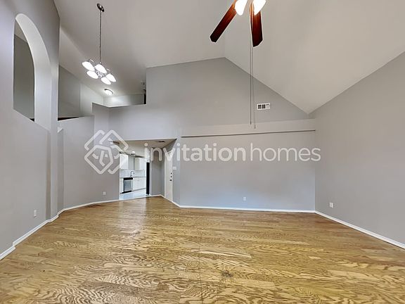 5th image of 1737 Creekbend Dr