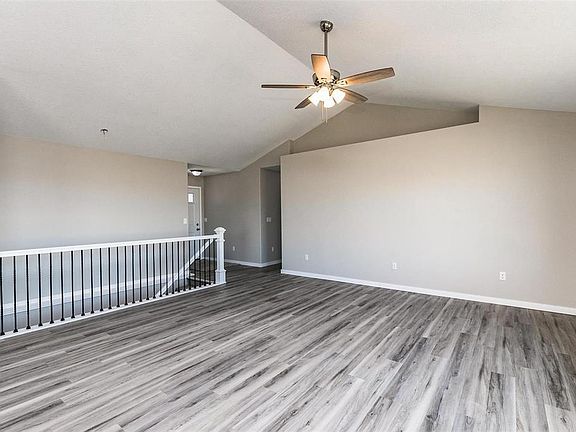 2nd image of 115 Viking Dr