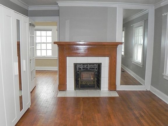 5th image of 5911 Grand Ave