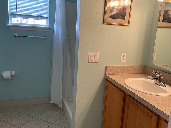 bathroom walk-in shower no tub