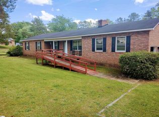 476 Colonial Dr, Newberry, SC 29178