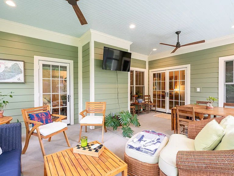 Screened-in porch