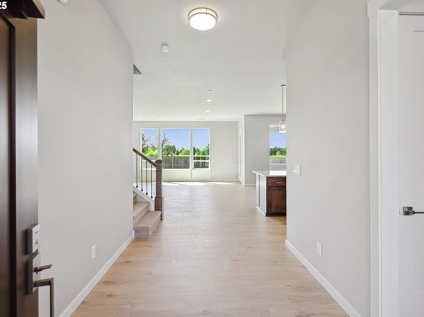 2401 SE Foxtrot St, La Center, WA 98629