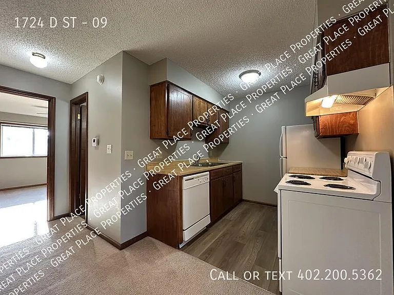 1724 D St #9 — Photo 18