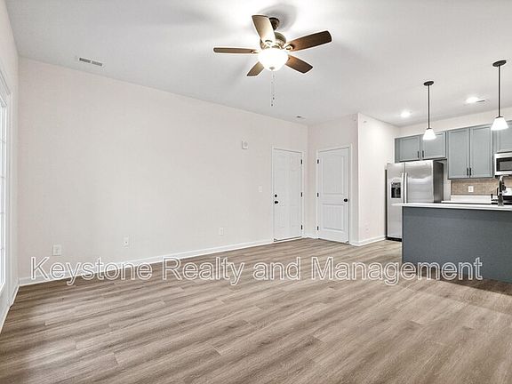 3rd image of 15 Millswood Dr #B-112